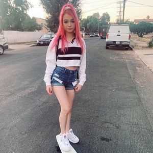 the shirt in this pic.